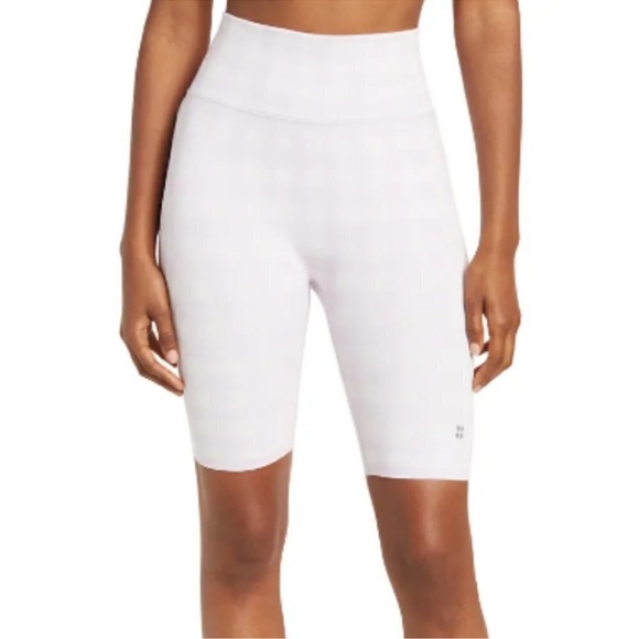 Sweaty Betty Gingham Lavender and White High-Waisted Biker Shorts Medium 8” - Picture 1 of 15